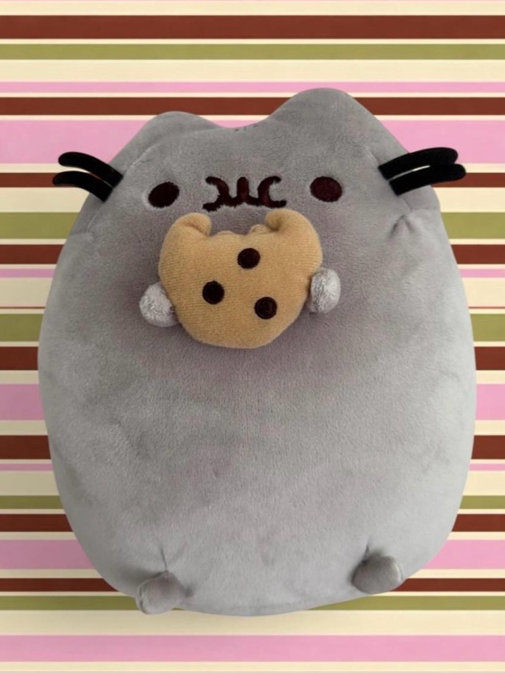 Pusheen the cat plush 11" holding chocolate chip cookie 2017 #pusheen #kawaii